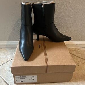 Maeve Kitten-Heel Barrel Boots